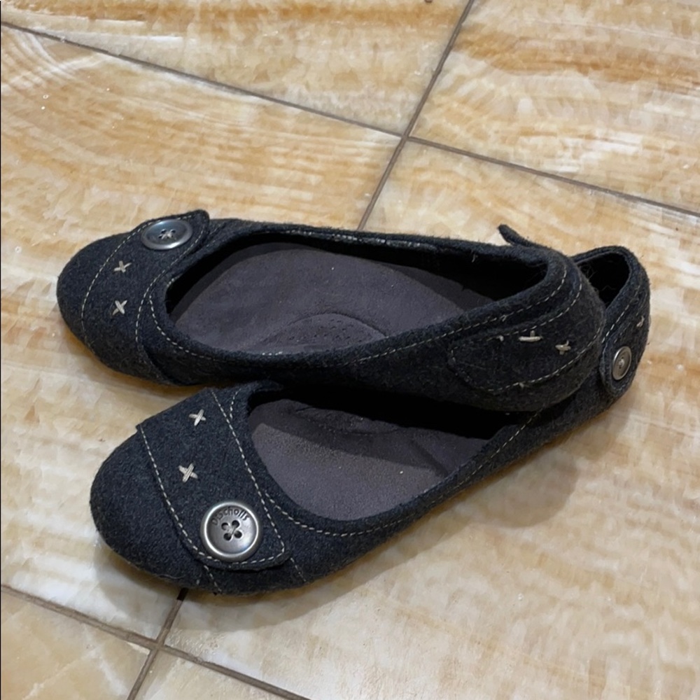 Dr. Scholl’s Wool Flats